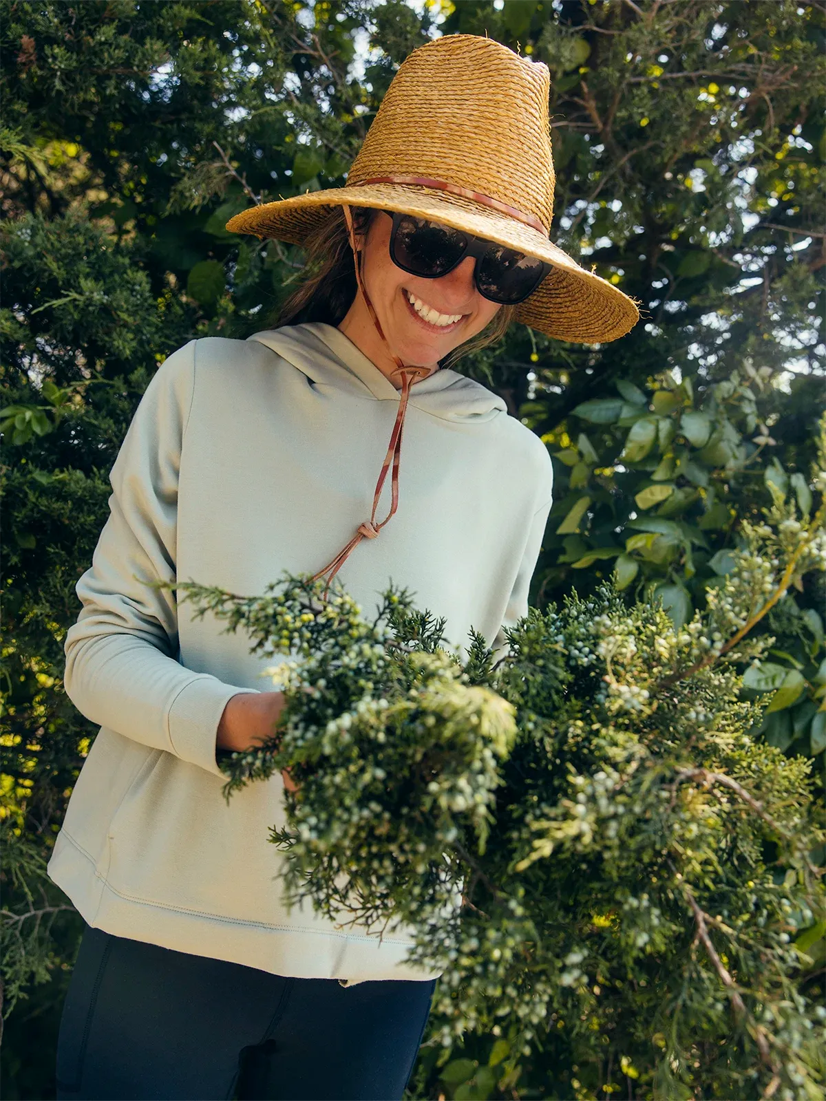 Women's Bamboo Lightweight Fleece Cropped Hoodie - Desert Sage